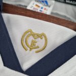 1998/2000 Retro Real Madrid Home - Image 12