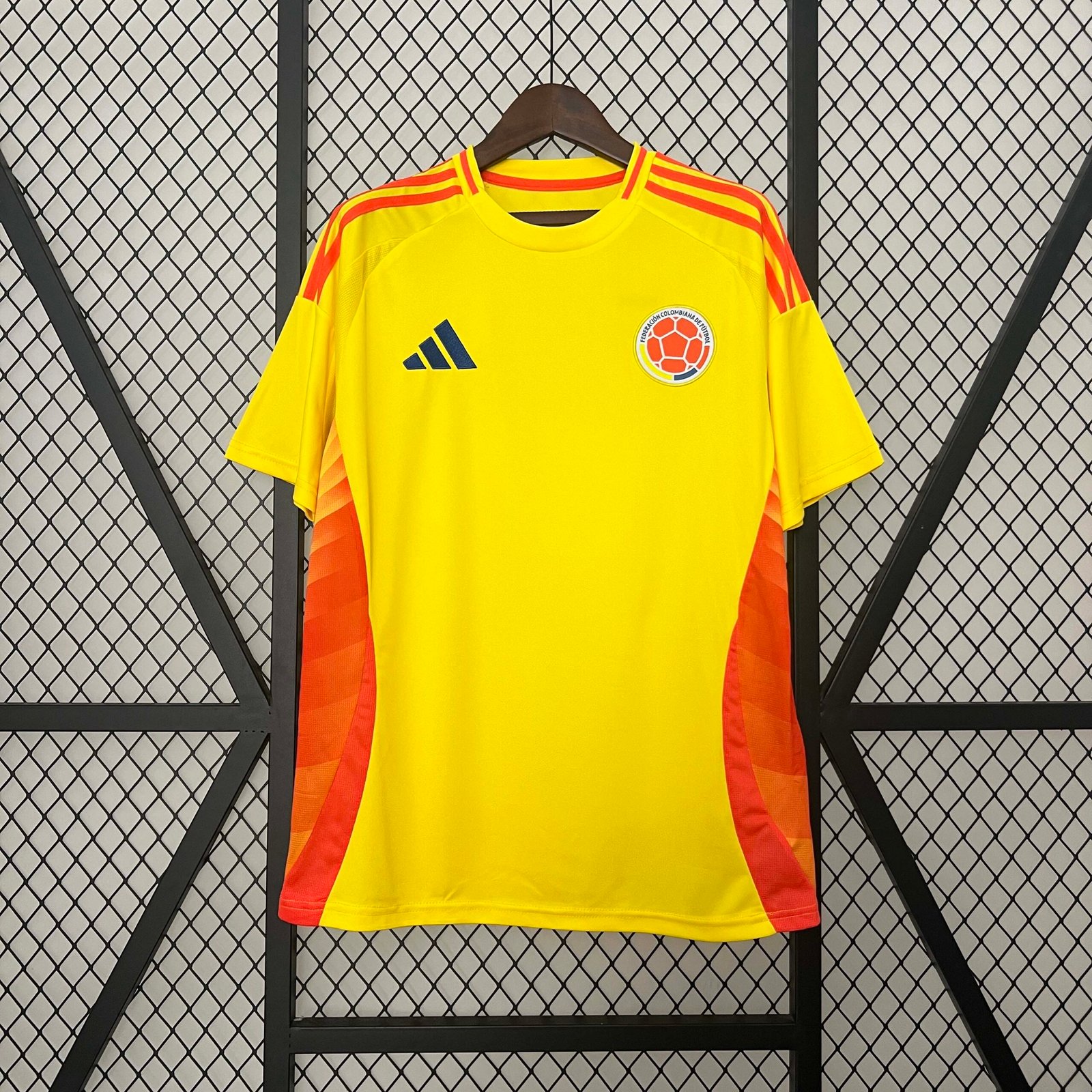 34ce76c9775d027314f435112ccd8a27 2024 Colombia Home Football Shirt 1:1 Thai Quality - Image 1