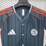 2025/2026 Bayern Munich Baseball Uniform Grey Football Jersey 1:1 Thai Quality - Image 3