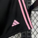 2025/2026 Juventus Home Shorts - Image 3