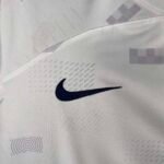 2023/2024 Tottenham Home Football Shirt - Image 7