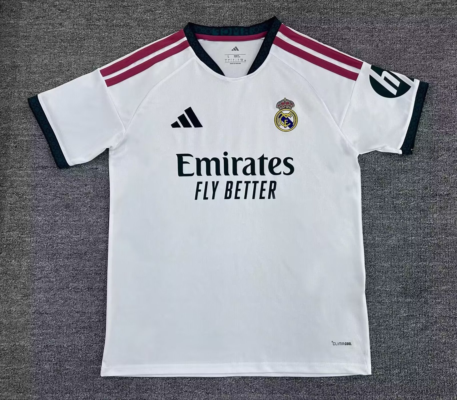 4cfd247ecf7ff7777fdb2c0c69301bd8 2026/2027 Real Madrid Home Football Shirt 1:1 Thai Quality - Image 1
