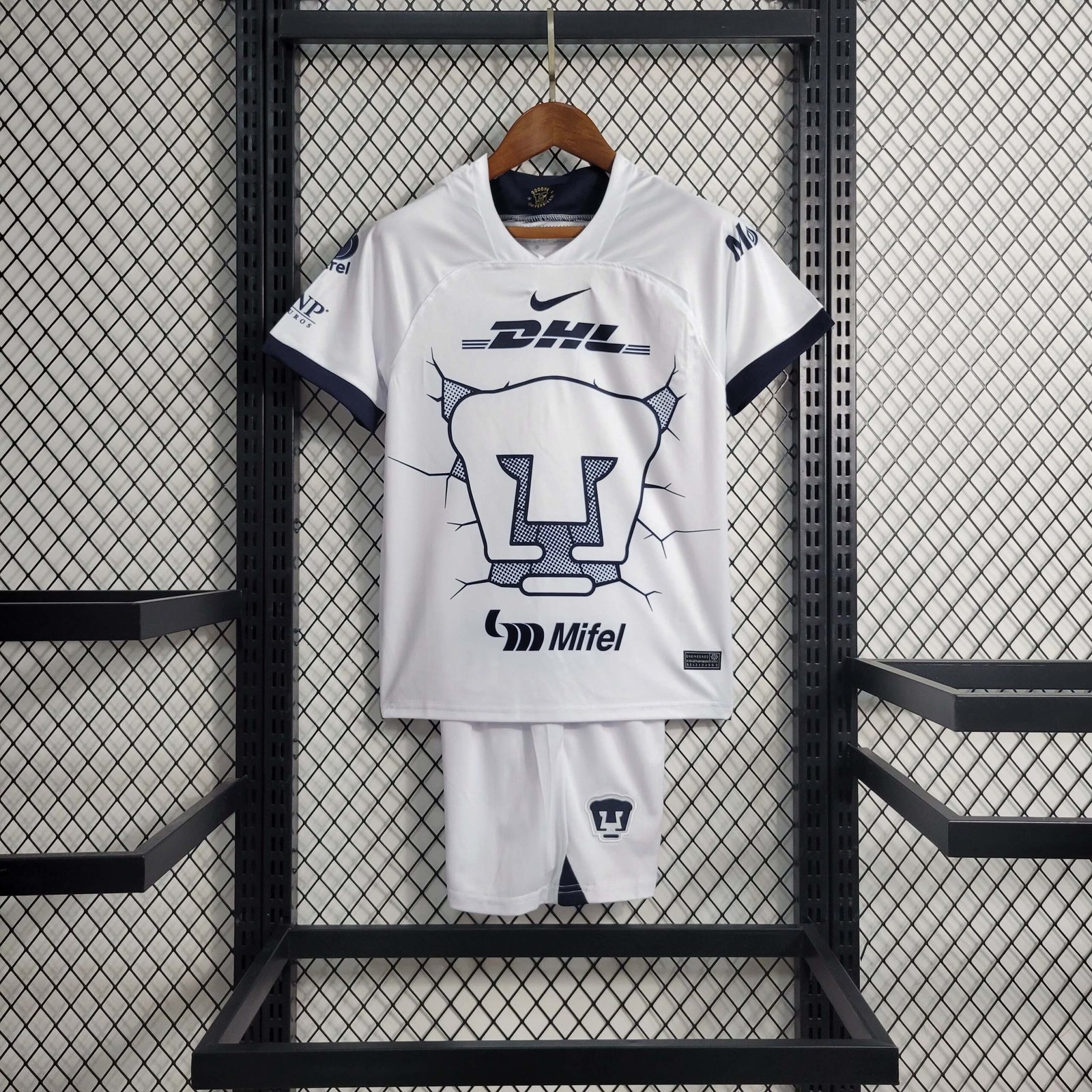 4d5c9f8e42bc6895dcb5a161ec8823ca 2023/2024 Pumas UNAM Home Jersey 1:1 Thai Quality Kids Size - Image 1