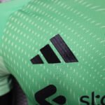 2025/2026 Player Version Liverpool Goalkeeper Green Football Shirt 1:1 Thai Quality - Image 5