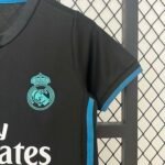 2017/2018 Retro Real Madrid Away Football Shirt 1:1 Thai Quality Kids Size - Image 7
