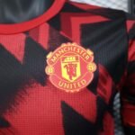 2025/2026 Player Version Manchester United Training Wear Red and black Football Shirt 1:1 Thai Quality - Image 6