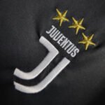 2019/2020 Retro Juventus Football Shirt Home 1:1 Thai Quality - Image 5