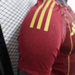 2024/2025 Player Version Roma Home Soccer Jersey 1:1 Thai Quality - Image 3