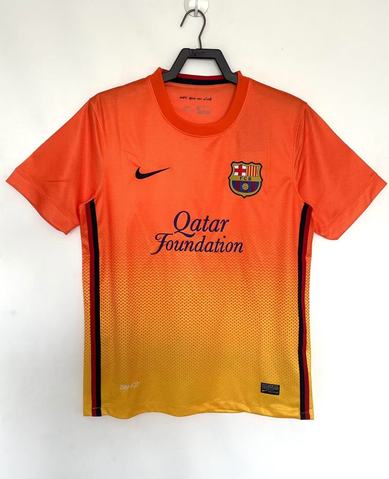 8c3ef773c0ace74fca7c2e9d996e9fcc 2012/2013 Retro Barcelona Away Football Shirt 1:1 Thai Quality - Image 1