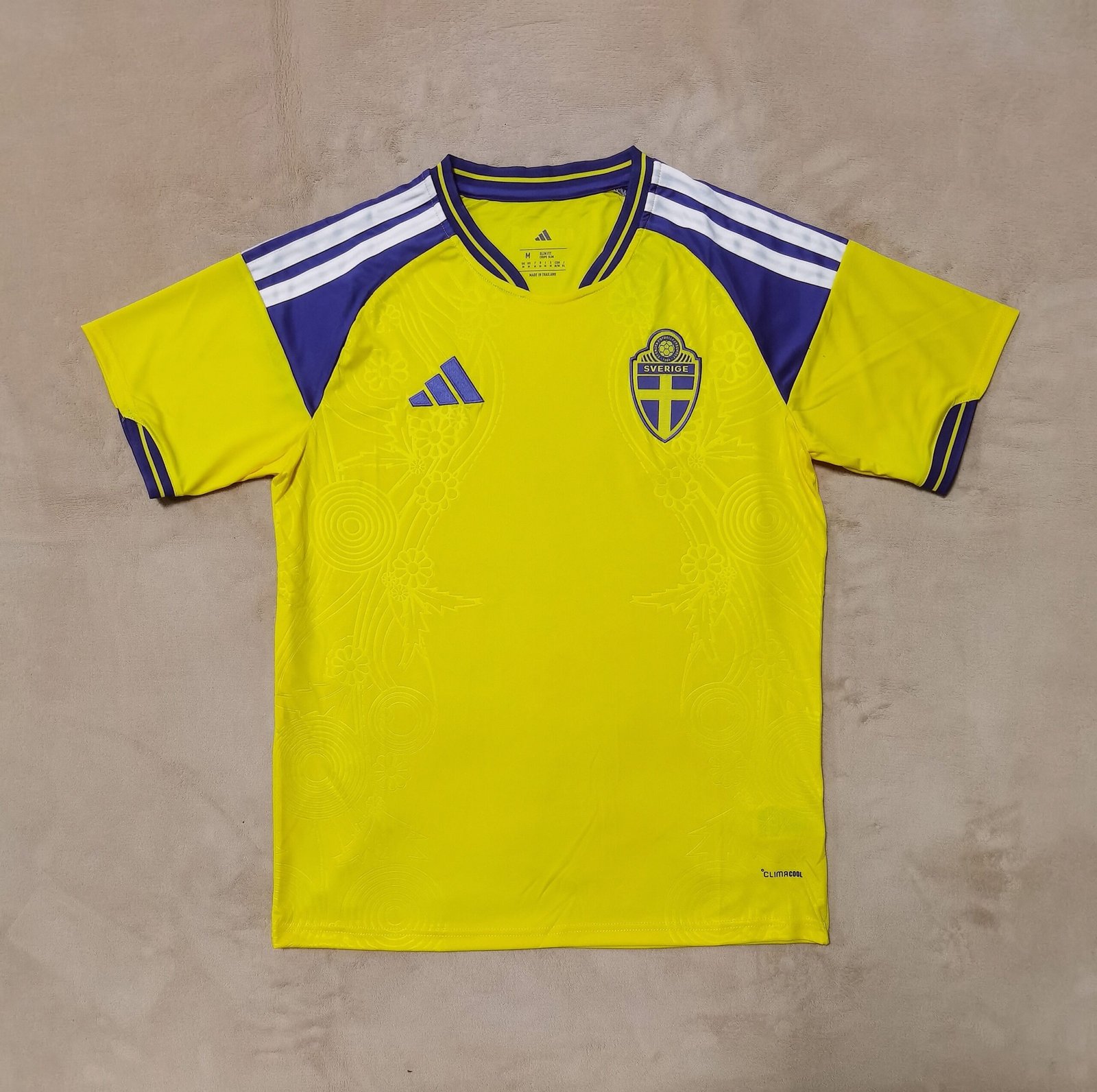 nor (S-4XL)26-27 Sweden Home Yellow Soccer Jersey AAA - Image 1