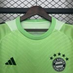 2025/2026 Bayern Munich Goalkeeper Green Football Jersey 1:1 Thai Quality - Image 3