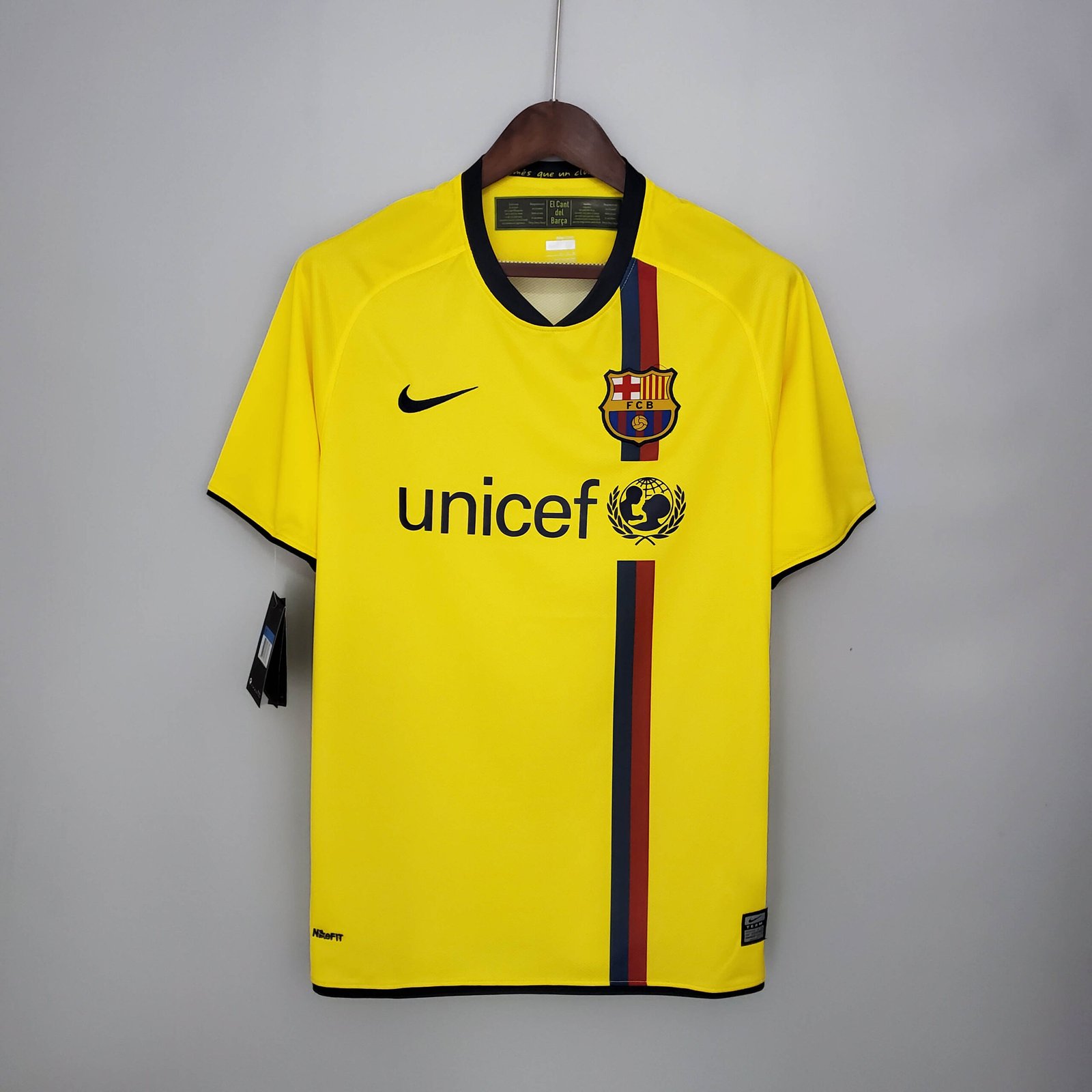 be65361660aa7ebbac25024317ef91e7 2008/2009 Retro Barcelona Away Football Shirt 1:1 Thai Quality - Image 1