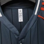 2025/2026 Bayern Munich Baseball Uniform Grey Football Jersey 1:1 Thai Quality - Image 7