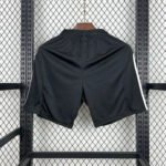 2025/2026 Manchester United Home Shorts Black - Image 2