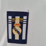 1998/2000 Retro Real Madrid Home - Image 11