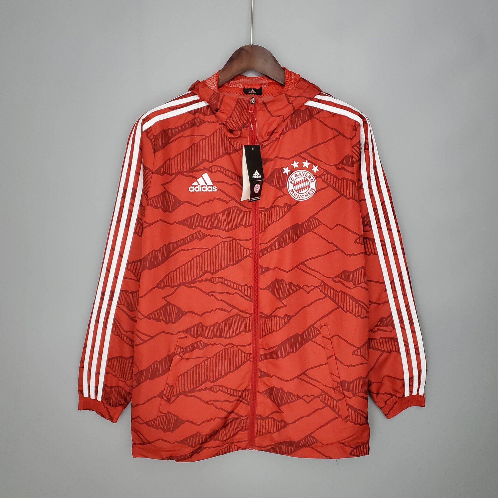 e36d5a46a839da3345675690d1b9f174 2021/2022 Windbreaker Football Jersey Bayern Munich Red 1:1 Thai Quality - Image 1