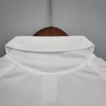 2005/2006 Retro Real Madrid Home - Image 7