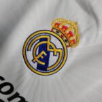 2010/2011 Retro Long Sleeve Real Madrid Home Soccer Jersey 1:1 Thai Quality - Image 5