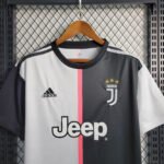 2019/2020 Retro Juventus Football Shirt Home 1:1 Thai Quality - Image 3