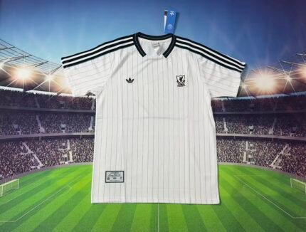 Retro Version 26-27 Liverpool  White Soccer Jersey AAA -711