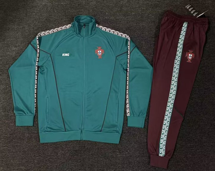 E8C4B974711595AD81F09FA7B222820F 2026 Portugal Green Soccer Jacket uniform - Image 1