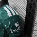 Player Version 26-27 Liverpool Goalkeeper Green Soccer Jersey AAA - Image 3