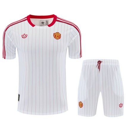 2026-27 Retro version Manchester United White  Red Soccer Uniform