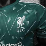 Player Version 26-27 Liverpool Goalkeeper Green Soccer Jersey AAA - Image 2