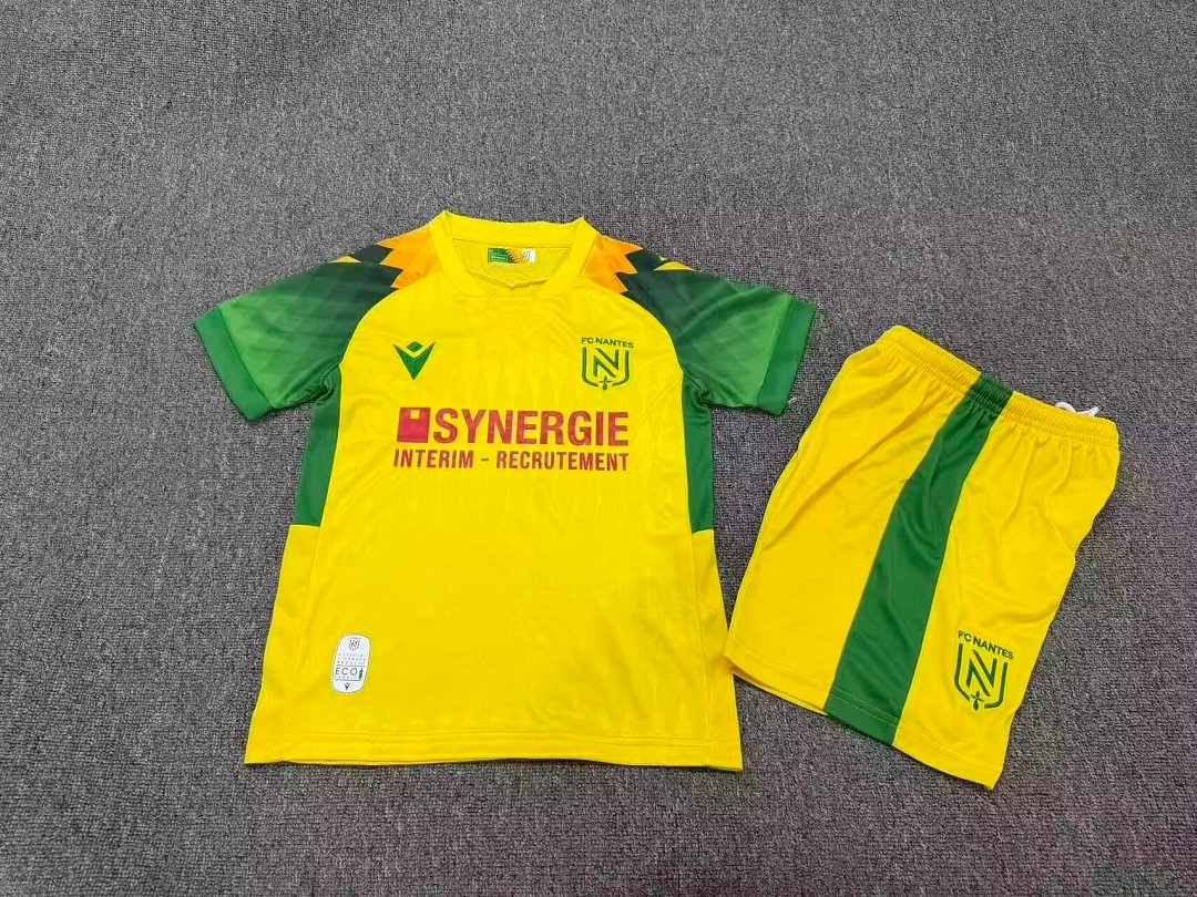 IMG_4457 2026-2027 Nantes Home Yellow kids/youth Soccer uniform - Image 1