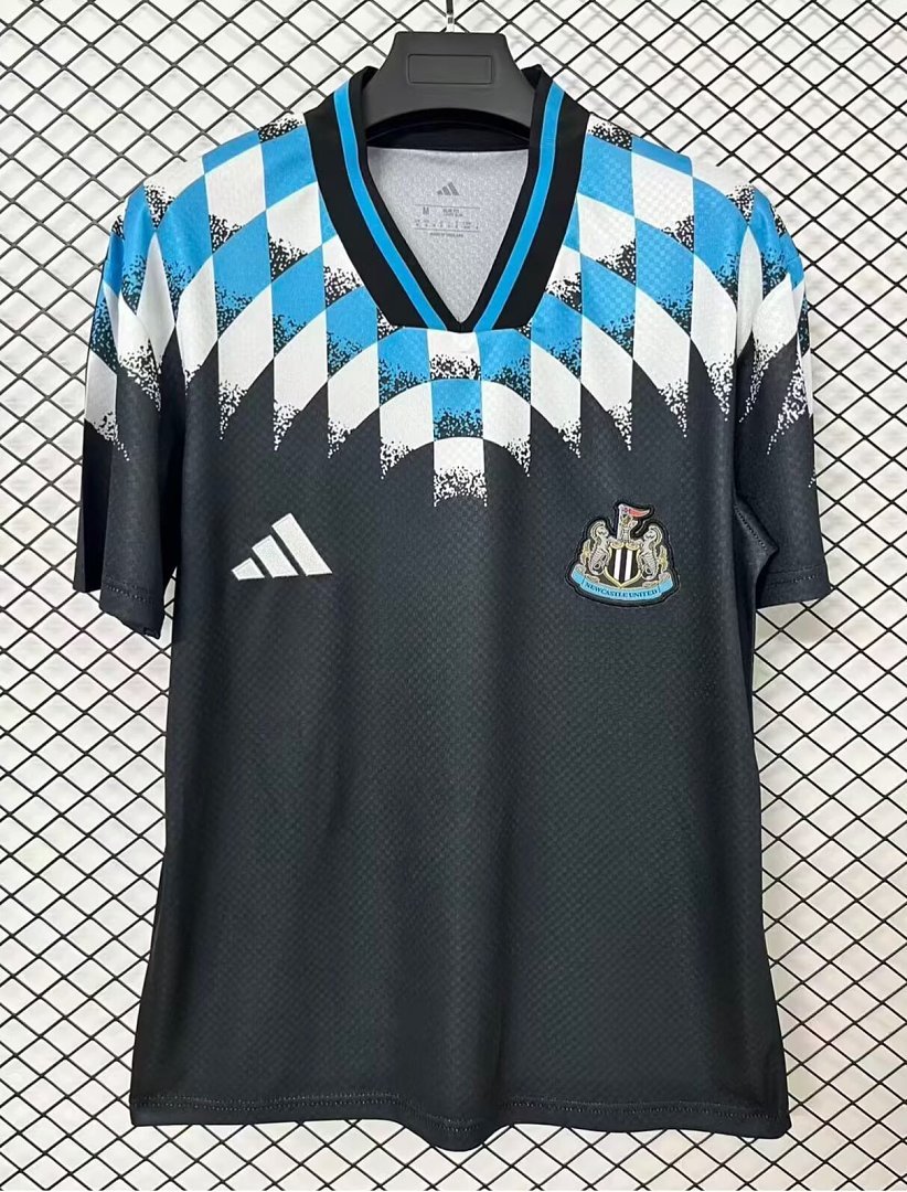 IMG_4465 2026-2027 Newcastle United Black Soccer Jersey AAA - Image 1