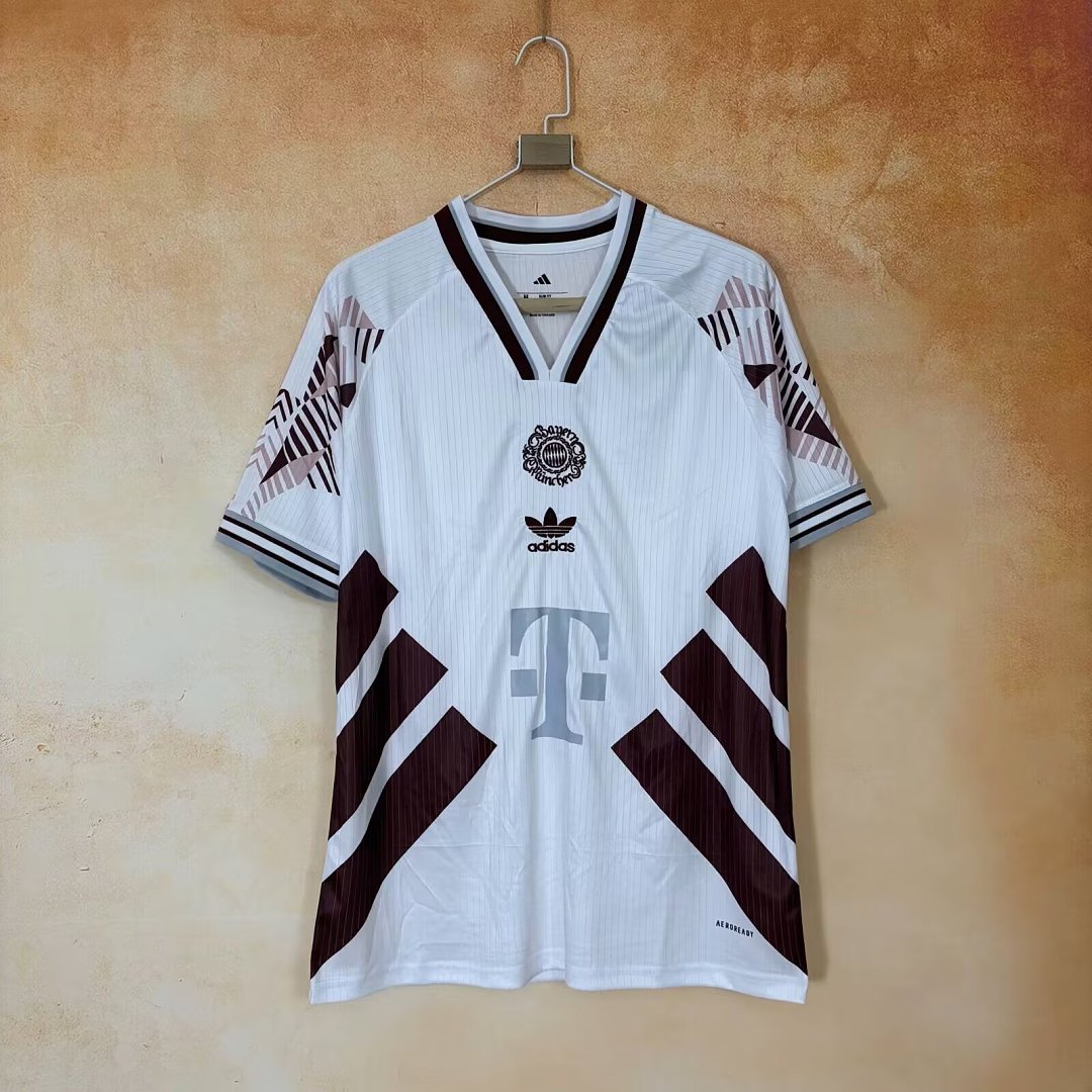 IMG_4471 (S-4XL) 2026-2027 Bayern White Soccer Jersey AAA - Image 1